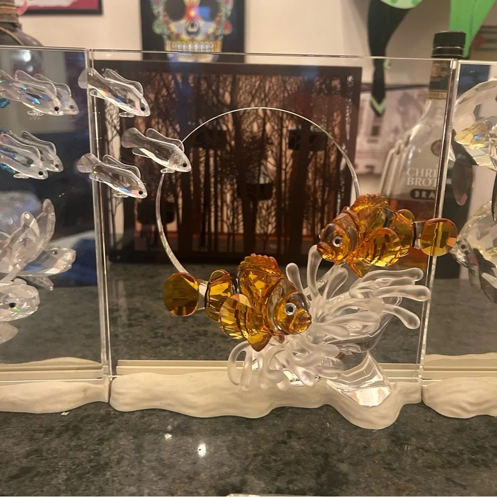 Elegant Crystal Fish Mirror Decor